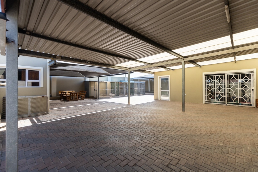4 Bedroom Property for Sale in Bluewater Bay Eastern Cape